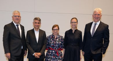 Tag der Versicherer 2025: Stefan Mäder, Fabrizio Petrillo, Philomena Colatrella, Laura Gersch und Urs Arbter