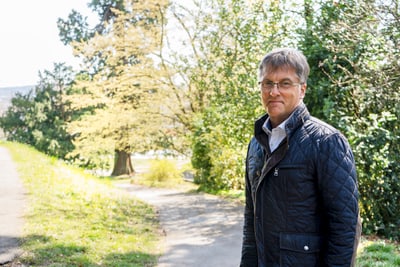 Gunthard Niederbäumer